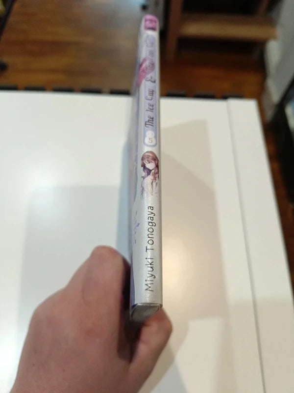 The ice guy & the cool girl tome 5 Manga Family Store