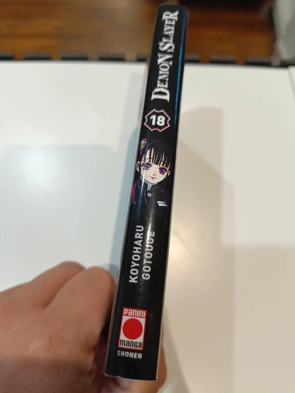 Demon Slayer tome 18 Manga Family Store