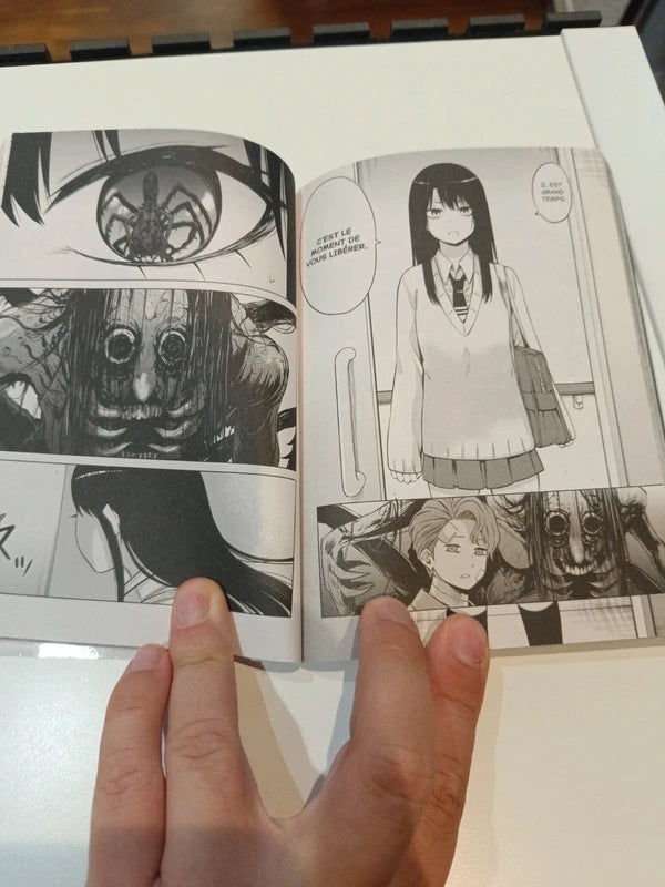 Mieruko-chan slice of horror tome 3 Manga Family Store
