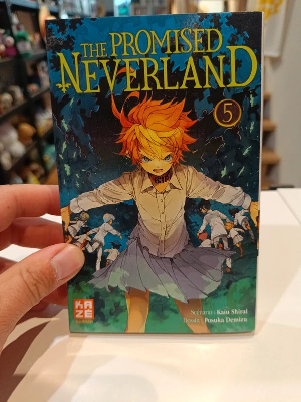 The promised neverland tome 5 Manga Family Store