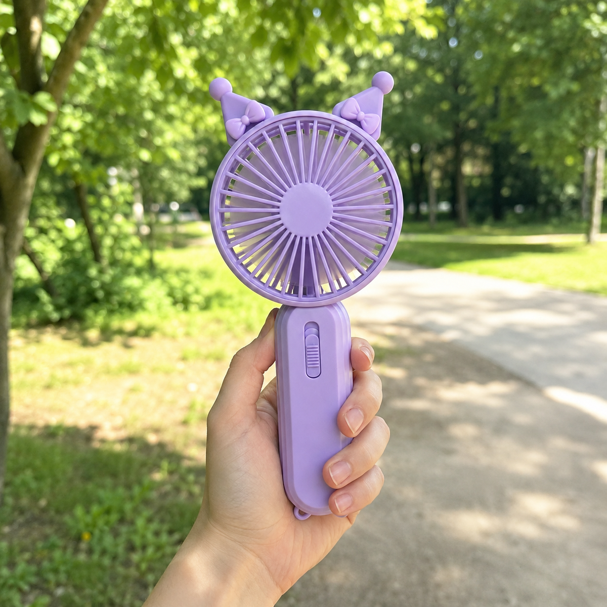 Mini ventilateur portable rechargeable USB – Fonction lumineuse Manga Family Store